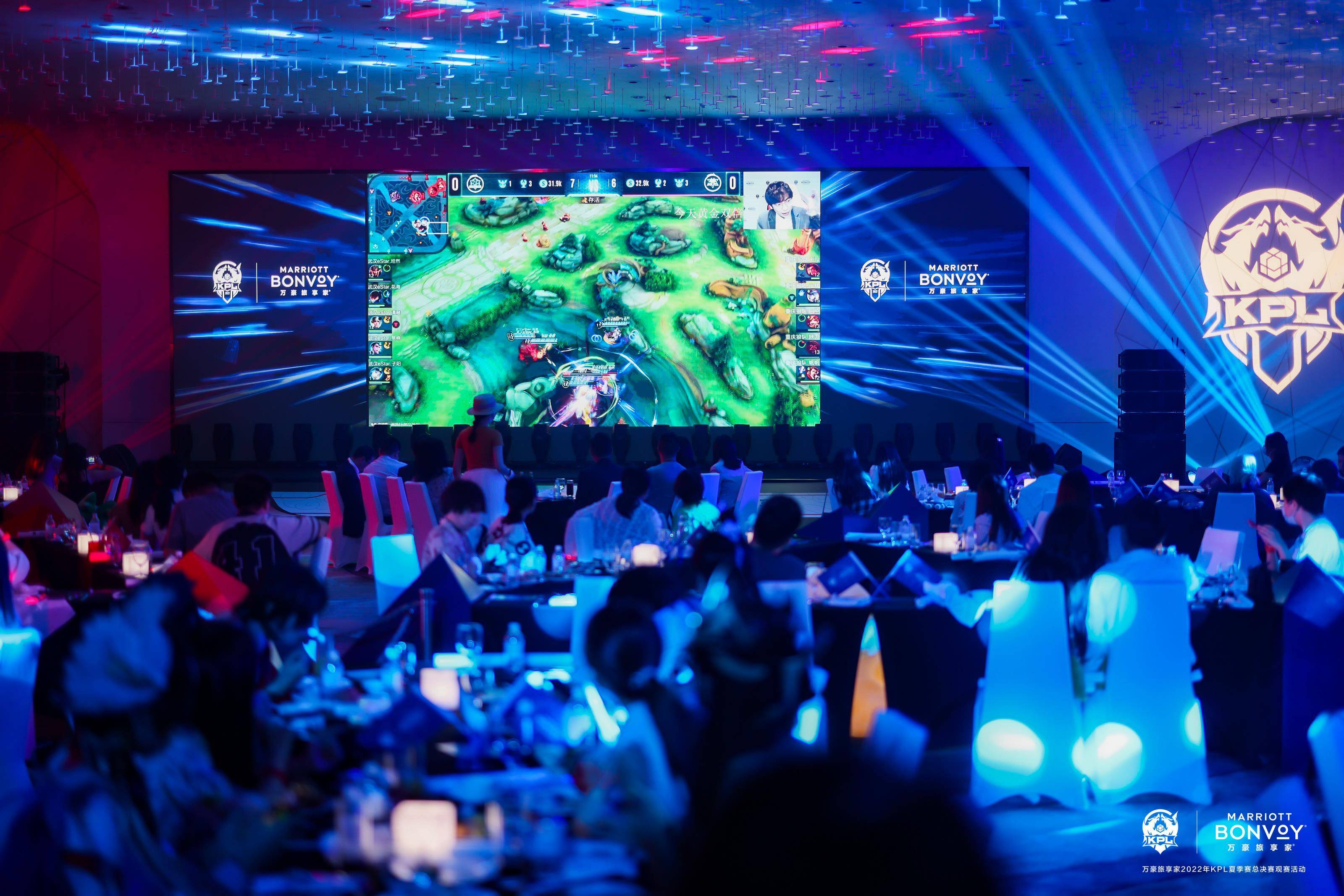 电竞粉丝社区活跃,线下聚会频繁举行的简单介绍 电竞粉丝社区活跃,线下聚会频繁举行的简单介绍