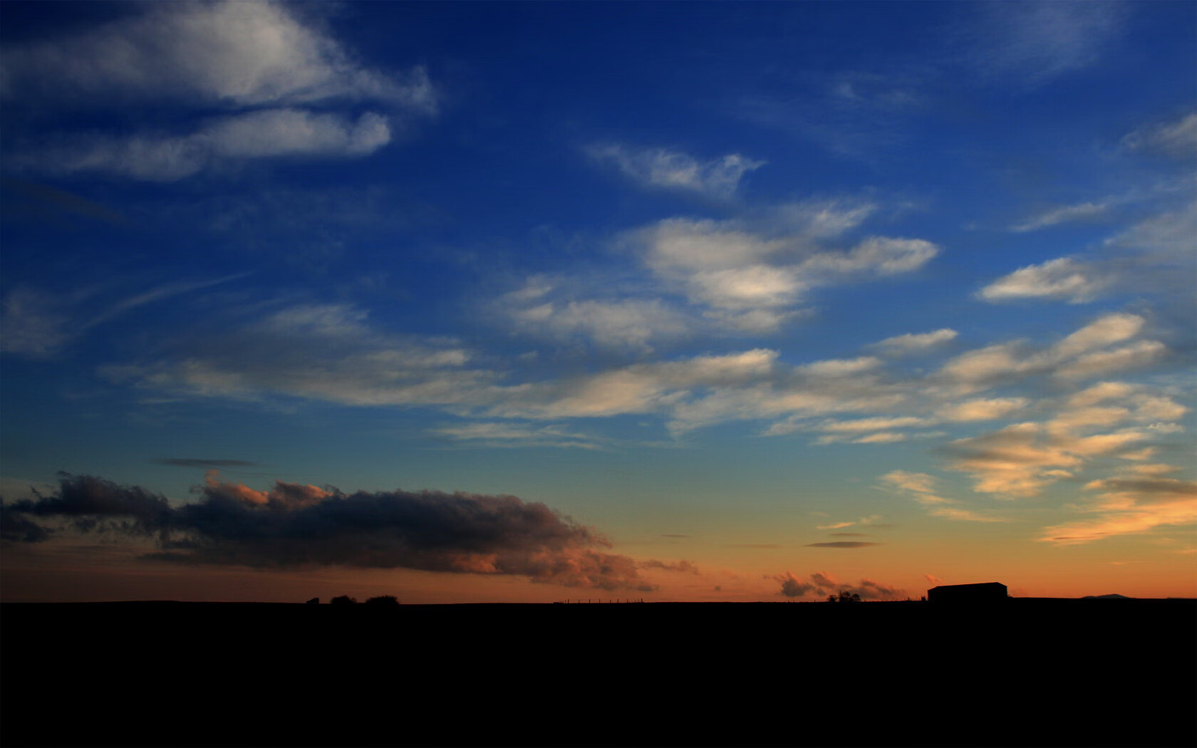 法甲激烈对抗:攻势不断,精彩纷呈,法甲对抗强吗